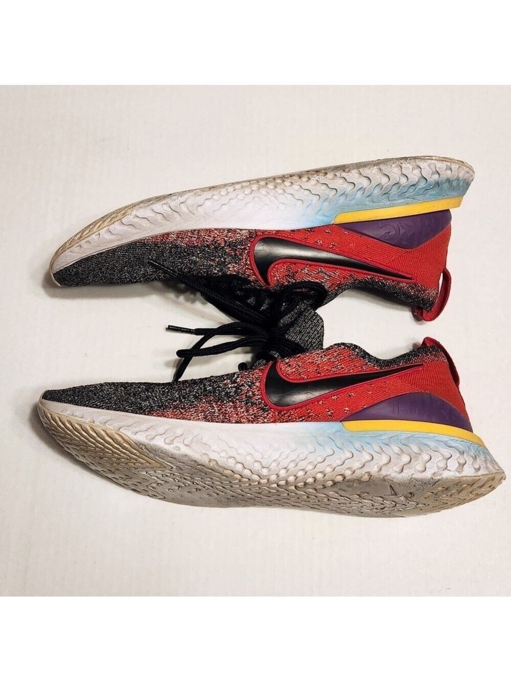 Nike Epic React Flyknit 2 Mens 10 Red Black Running Shoes - Picture 3 of 12